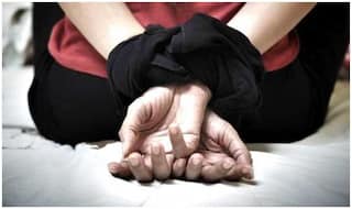 पति ने अपनी ही पत्नी से 4 दोस्तों के साथ मिलकर किया गैंगरेप, प्रेग्नेंट हुई महिला, मुकदमा दर्ज