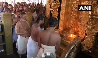 सबरीमला में भगवान अयप्पा मंदिर के कपाट खुले, दर्शन के लिए उमड़े श्रद्धालु, देखें VIDEO