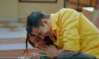 Filhall Song Out: Akshay Kumar And Nupur Sanon Sway Fans With Their Heart-Touching Love Story