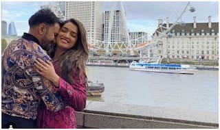 Nirahua And Amrapali Dubey Romance in London, See Lovey-Dovey Pictures
