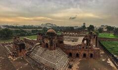 Do Supernatural Creatures, Djinns, Really Exist in Feroz Shah Kotla Fort?