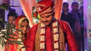 Bhojpuri Hottie Akshara Singh And Arvind Akela Kallu's Wedding Pictures go Viral, Know The Truth Here