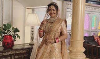 Bhojpuri Hot Bomb Amrapali Dubey Looks Breathtaking in Ivory Lehenga in Her Latest Bridal Avatar