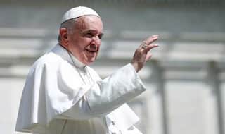 पोप फ्रांसिस ने रूस के धर्मगुरुओं से कहा- सत्ता के लिए ईश्वर की आड़ न ली जाए, धर्म युद्ध को सही ठहराने के लिए नहीं