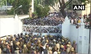 नागरिकता कानून: लखनऊ और मऊ तक पहुंची हिंसा की आंच, कई गिरफ्तार, इंटरनेट सेवाएं बंद