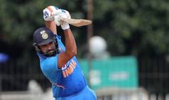 रोहित शर्मा ने 159 रन की धमाकेदार पारी के दौरान तोड़ डाला खुद का ये रिकॉर्ड, सहवाग भी रह गए पीछे
