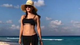 Sunny Leone's Sizzling Hot Look in Black Bikini Flaunting Her Washboard Abs as She Takes a Walk on The Beach is Holiday Goals