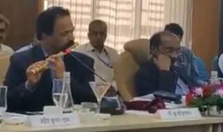 ISRO Scientist Plays Flute at The End of Parliamentary Meeting, Video Goes Viral