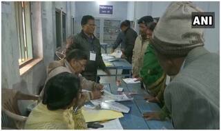 Jharkhand Assembly Polls: दूसरे चरण में 20 में से 18 सीट पर वोटिंग खत्म, 3 बजे तक 59.27% मतदान