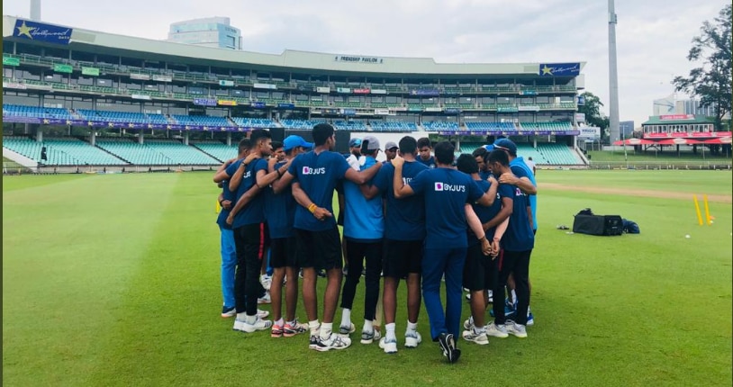 शार्दुल ठाकुर की एक-एक गेंद पर बढ़ता गया रोमांच और ....उछल पड़े दर्शक, कुछ ऐसा था स्टेडियम का नजारा