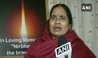 Hope Convicts Will be Executed on March 3, Says Nirbhaya   s Mother as Court Issues Death Warrant