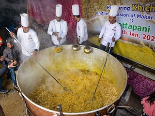 HP Tourism Dept Sets Guinness World Record By Preparing 1995 Kg of 'Khichdi' On Makar Sankranti
