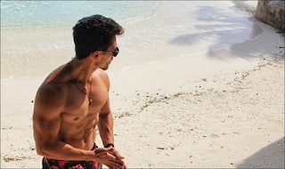 Tiger's Shirtless Look by Beachside Grabs 1.2 Million Likes Instantly, Jackie-Disha React