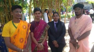 Boys From Pune's Fergusson College Wear Sarees To Promote the Idea of Gender Equality