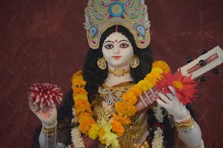 Basant Panchami 2020: Netizens Celebrate Saraswati Puja, Ask The Goddess to Bestow Her Blessings