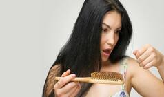Neem & Mustard Oil Hair Pack: बरसात के मौसम में झड़ रहे हैं खूब बाल? तो लगा सकते हैं ये हेयर पैक