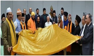 PM मोदी ने अजमेर शरीफ दरगाह में चादरपोशी के लिए शिष्टमंडल को सौंपी चादर