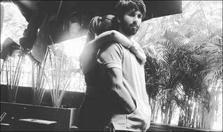 Mira Rajput Kapoor's Romantic-Clingy Sunday With Shahid Kapoor is All Lovebirds Ever!