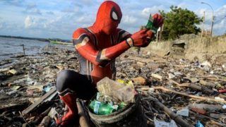 Indonesian Man Dresses Up as Spider-Man To Clean Up Plastic Waste, Urges Others to Do the Same