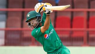 PCB ने  पाक खिलाड़ियों के विदेशी लीग में खेलने पर लगाई लगाम, अब केवल...