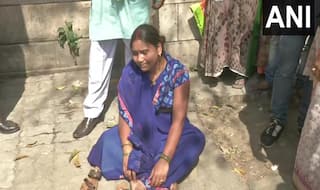 ‘Kill me Too’: Wife of Akshay Singh Faints Outside Court, Says She Also Wants Justice