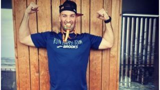Confined By Coronavirus, French Man Runs 42.2 Km Marathon on 7-Metre Balcony During Lockdown
