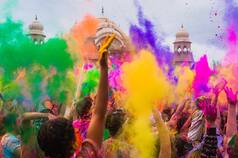 Opinion | This Holi, Play With the Colours Of Consent 'Kyunki Hum Bura Maanenge'