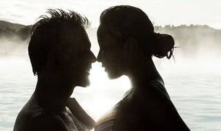 Trending News Today 19 March: मिलिंद सोमन को एक बार फिर आया पत्नी पर प्यार, ऐसे में कोई क्यूं ना मर मिटे!