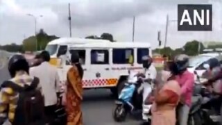 Coronavirus: Ambulance Stuck as Chennai Police Stops Vehicles to Let 'VIP' Convoy Pass | Watch