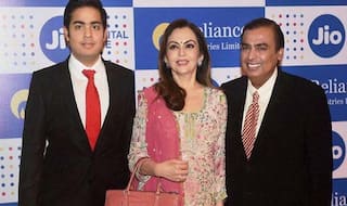 Mukesh Ambani B'day Spl: यमन में जन्मे मुकेश अम्बानी ऐसे बने इतने अमीर, कारोबार के लिए पिता ने रुकवाई पढ़ाई, जानें जिंदगी के दिलचस्प किस्से