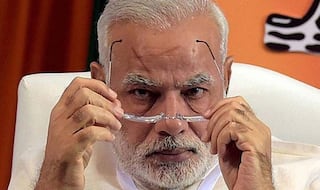पीएम नरेंद्र मोदी हैं 'स्टाइल आइकॉन', इन तस्वीरों में देखें उनके अलग-अलग अंदाज