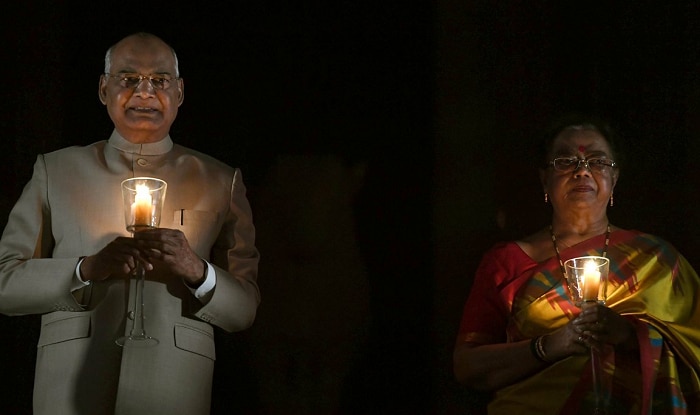 President, Vice President, Ministers Light up Lamps, Vow to Fight Coronavirus Together
