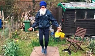 Meet 73-Year-Old 'Skipping Sikh' Who is Raising Funds For British NHS And Inspiring Others