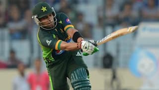 एंटी करप्शन कोड तोड़ने के लिए उमर अकमल पर तीन साल का बैन : PCB