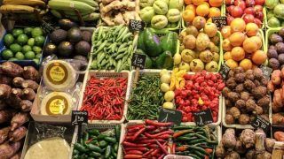 Consumers, Vendors Hit as Vegetable Prices Soar in Delhi