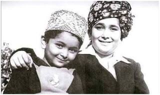 Kareena Kapoor Khan Mourns The Demice of Rishi Kapoor With His Childhood Picture