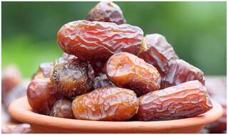 Benefits Of Dates: रात में सोने से पहले रोजाना खाएं बस 2 खजूर, हैरान कर देंगे फायदे