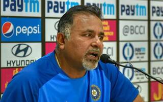 Saliva Ban in Cricket: India Bowling Coach Backs Use of 'External Substance' to Shine Ball