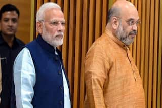Scindia Heads to Delhi From Indore, Pashupati Paras Spotted Shopping For Kurta Amid Cabinet Expansion Buzz