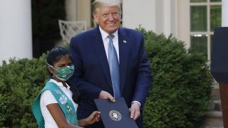 Little Warrior: Donald Trump Honours 10-Year-Old Indian-American Girl For Donating Cookies to Nurses, Firefighters
