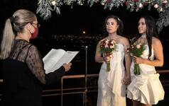 'Love Wins': As Costa Rica Legalizes Same-Sex Marriage, Lesbian Couple Ties the Knot At Midnight