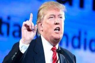 US President Trump Signs Memorandum to Ban 'Illegal Aliens' From Reapportionment