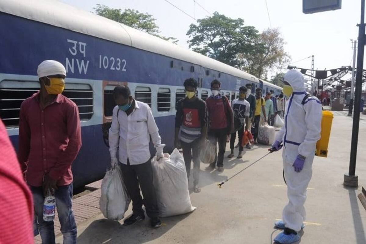 Bihar Lockdown: Special Train With 1,200 Migrants Returning Home ...