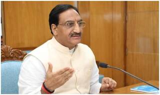 रमेश पोखरियाल ने कहा- हायर एजुकेशन संस्थानों में एडमिशन 50% तक बढ़ाने की तैयारी, NEP भी इस दिशा में है एक कदम 