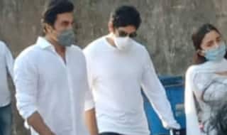 Alia Bhatt Doesn't Leave Ranbir Kapoor's Side During Rasam Pagri Puja as They Immerse Rishi Kapoor's Ashes in Banganga