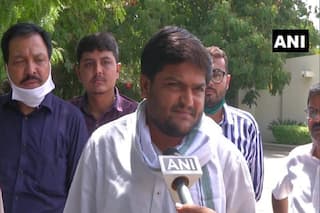 'People Should Beat Them up With Slippers': Hardik Patel Lashes Out at Gujarat Congress MLAs