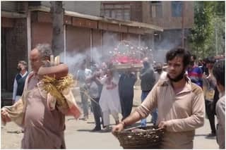 True Brotherhood: Muslim Neighbours Perform Last Rites of Kashmiri Pandit Woman in J&K