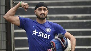 Yoga Day 2020:  भज्‍जी ने शेयर किया एक्‍सरसाइज का अनोखा वीडियो, फैन्‍स बोले- खुद करके दिखाओ तो जानें