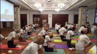 UAE Follows Yoga Gurus on Facebook LIVE as International Day of Yoga Goes Digital