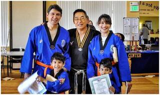 #FlashbackFriday: माधुरी दीक्षित ने शेयर की पति और बच्चों संग ताइक्वांडो क्लास की मेमोरी